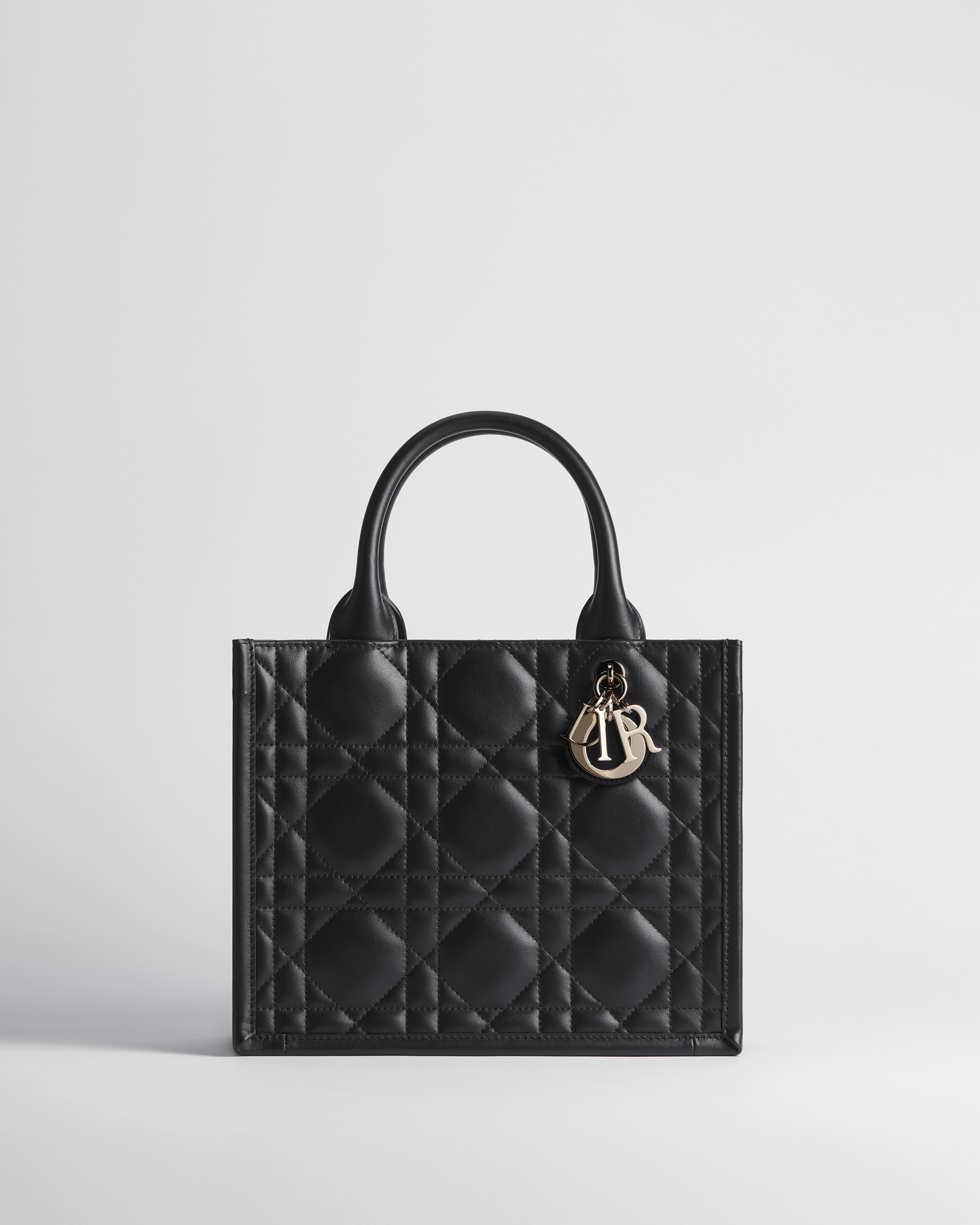 小号 Book Tote 手袋 黑色牛皮革超大藤格纹（26.5 x 22 x 14 厘米） E01