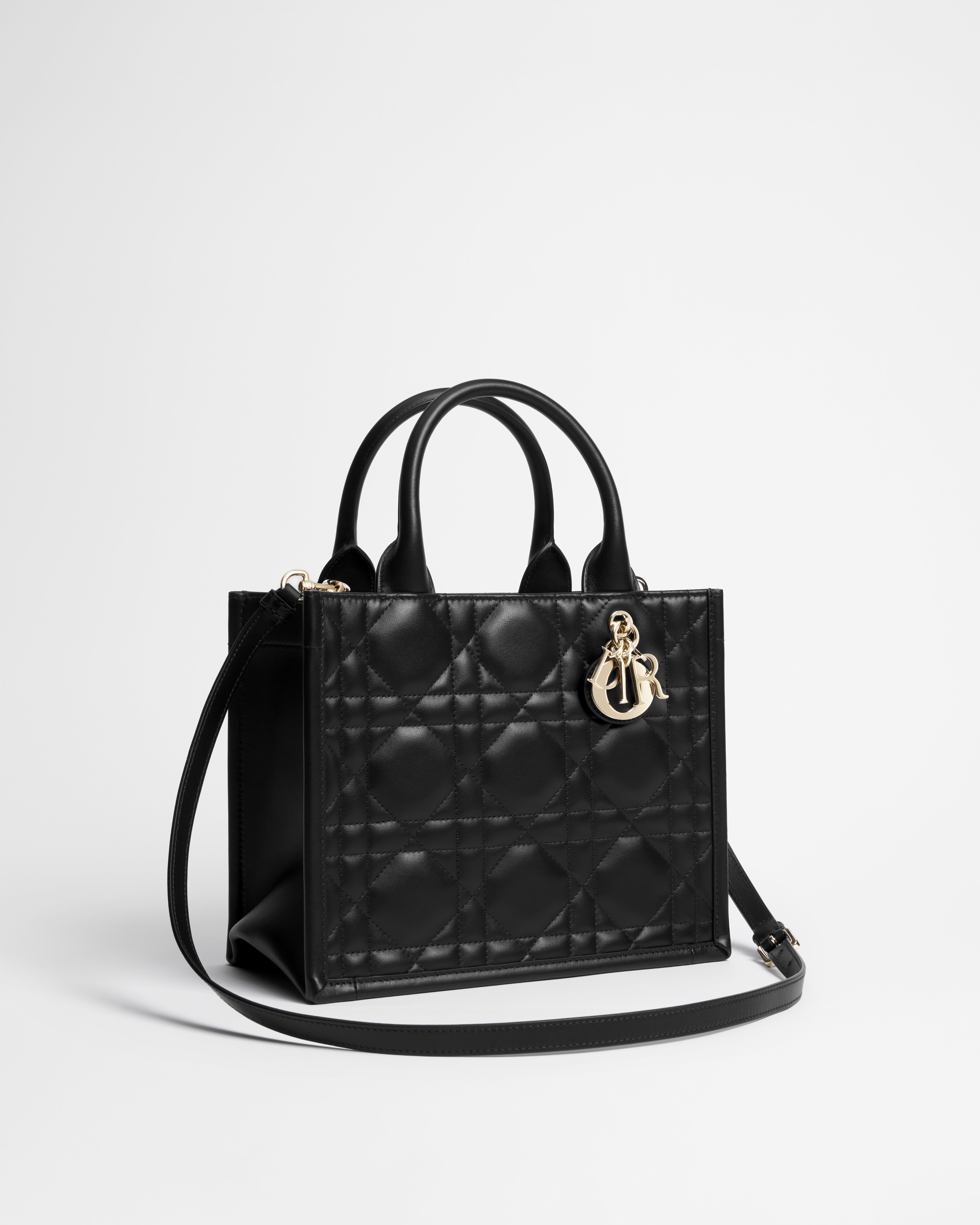 小号 Book Tote 手袋 黑色牛皮革超大藤格纹（26.5 x 22 x 14 厘米） E03