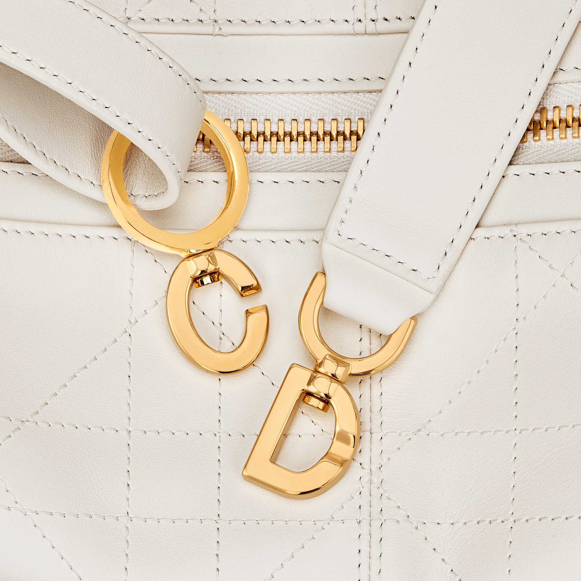 小号 D-Journey 手袋 奶白色复古光滑牛皮革扁平超大藤格纹 E09