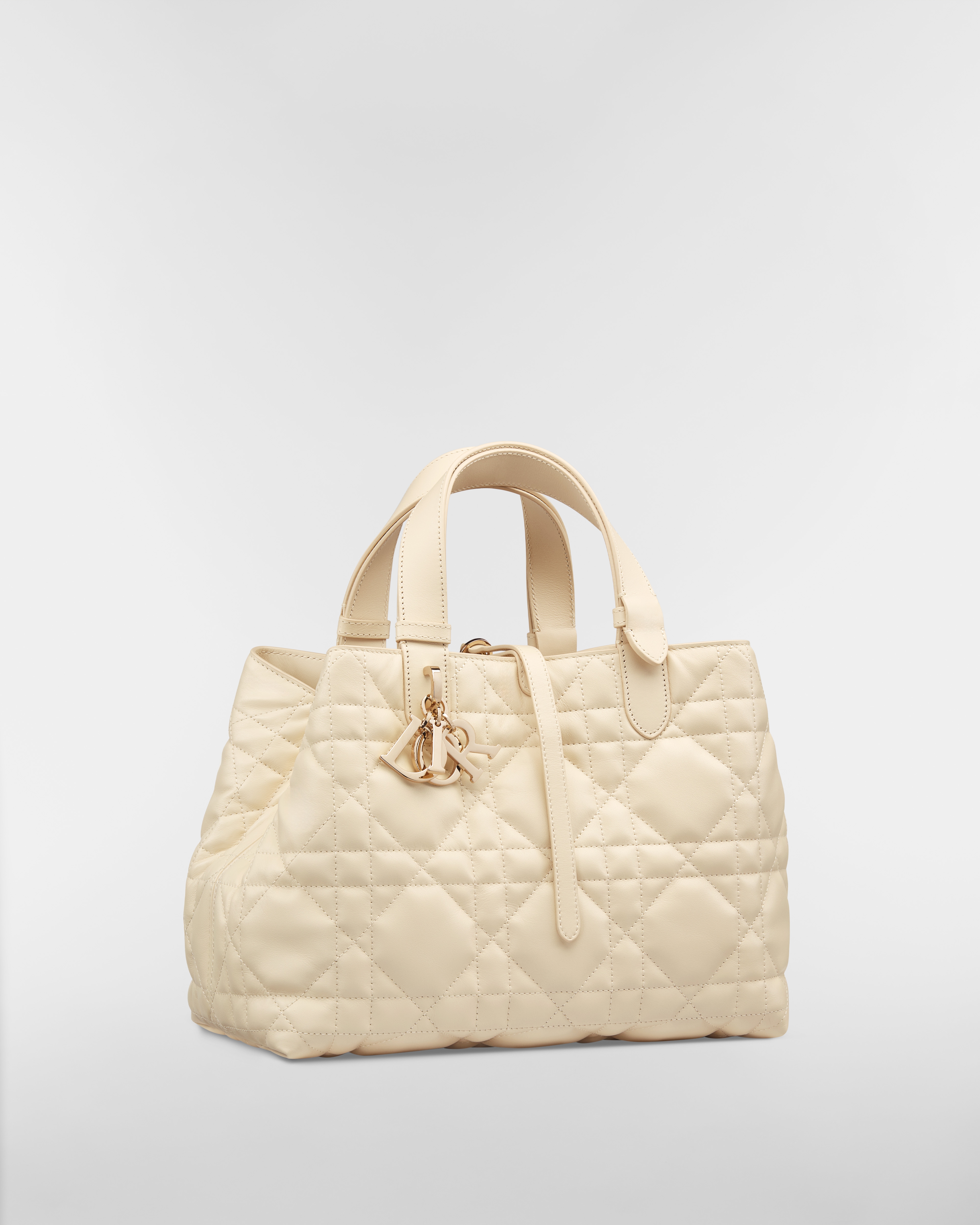 中号 Dior Toujours 手袋 浅米色牛皮革超大藤格纹 E03