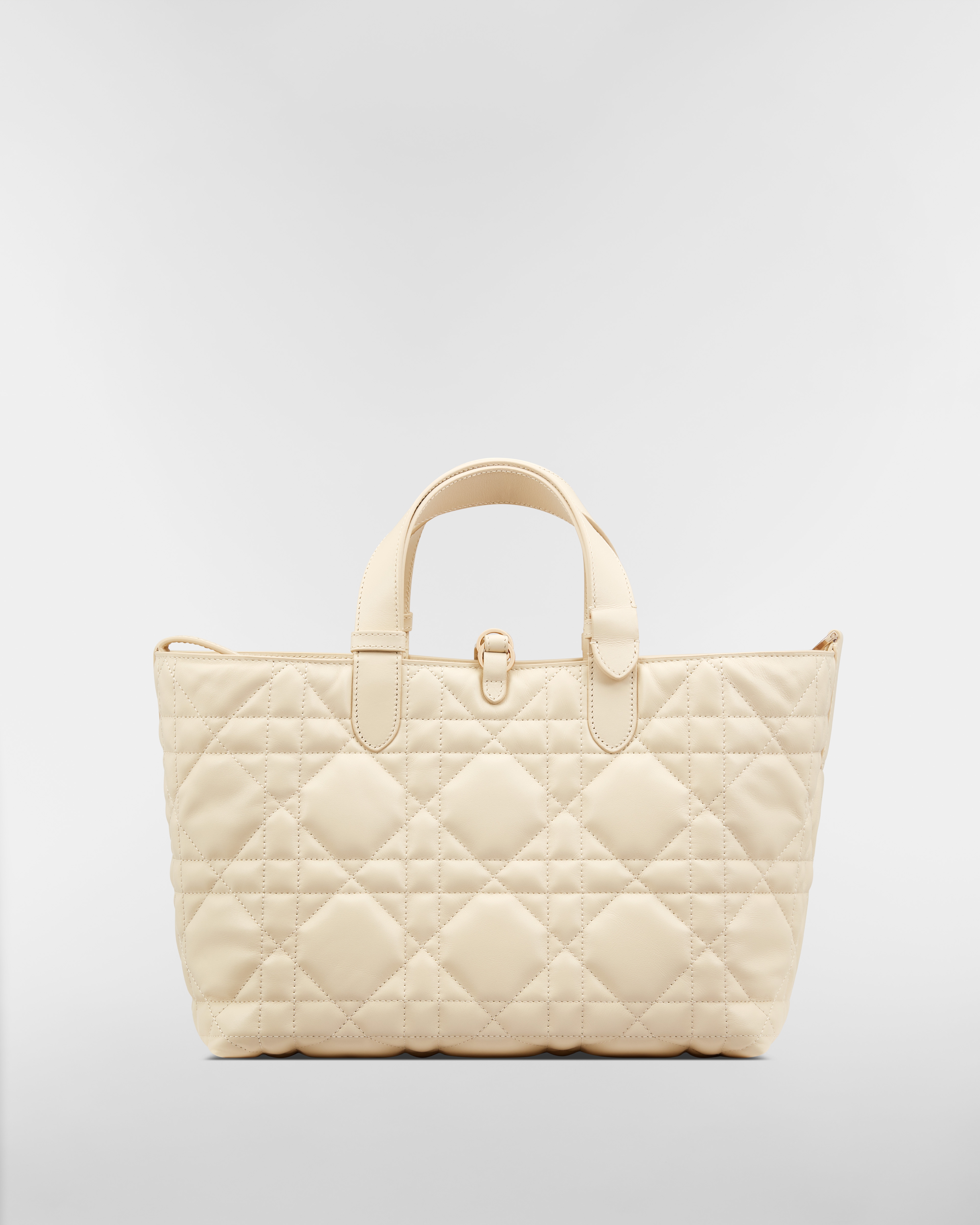 中号 Dior Toujours 手袋 浅米色牛皮革超大藤格纹 E08