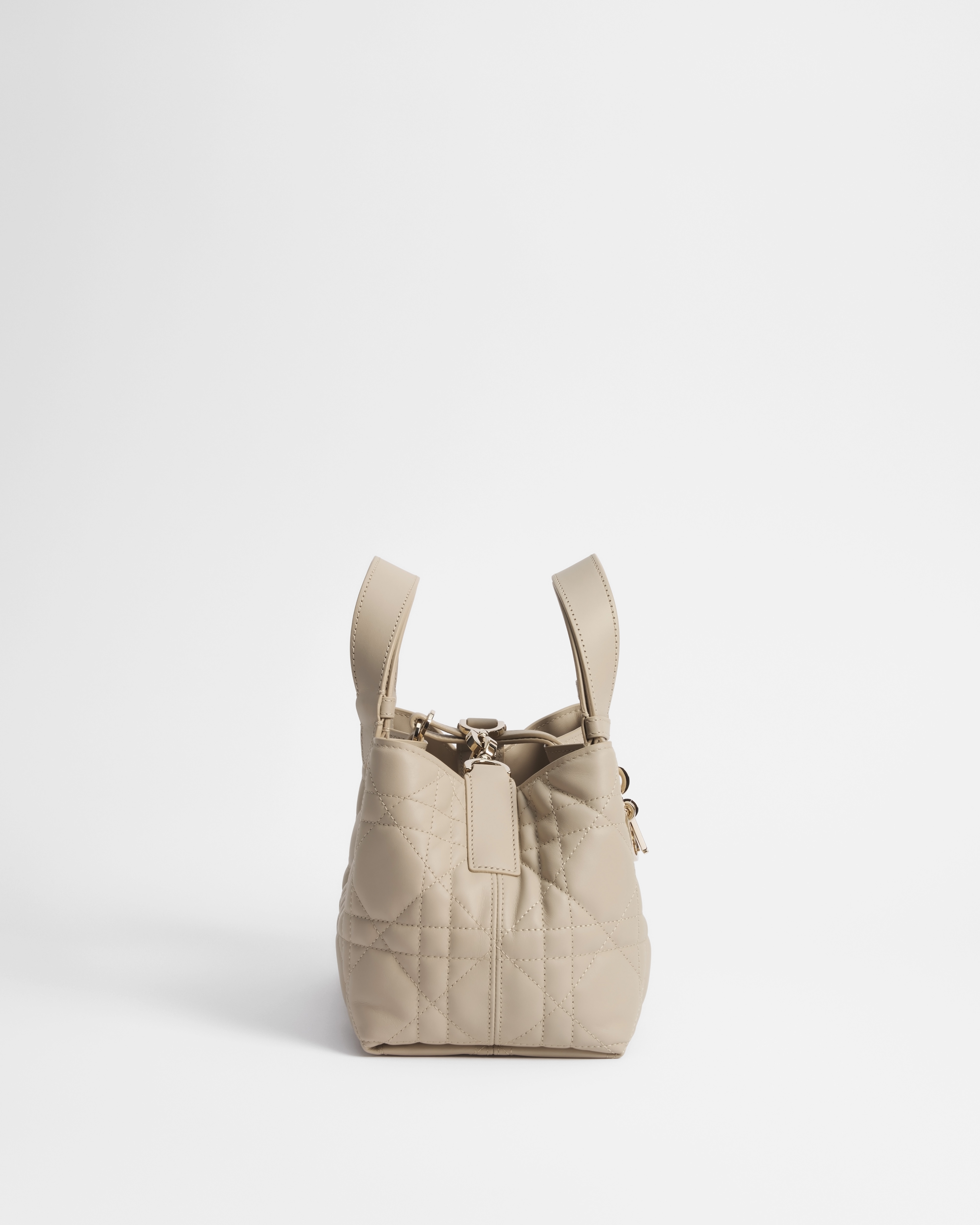 小号 Dior Toujours 手袋 胭脂米色牛皮革超大藤格纹 E02