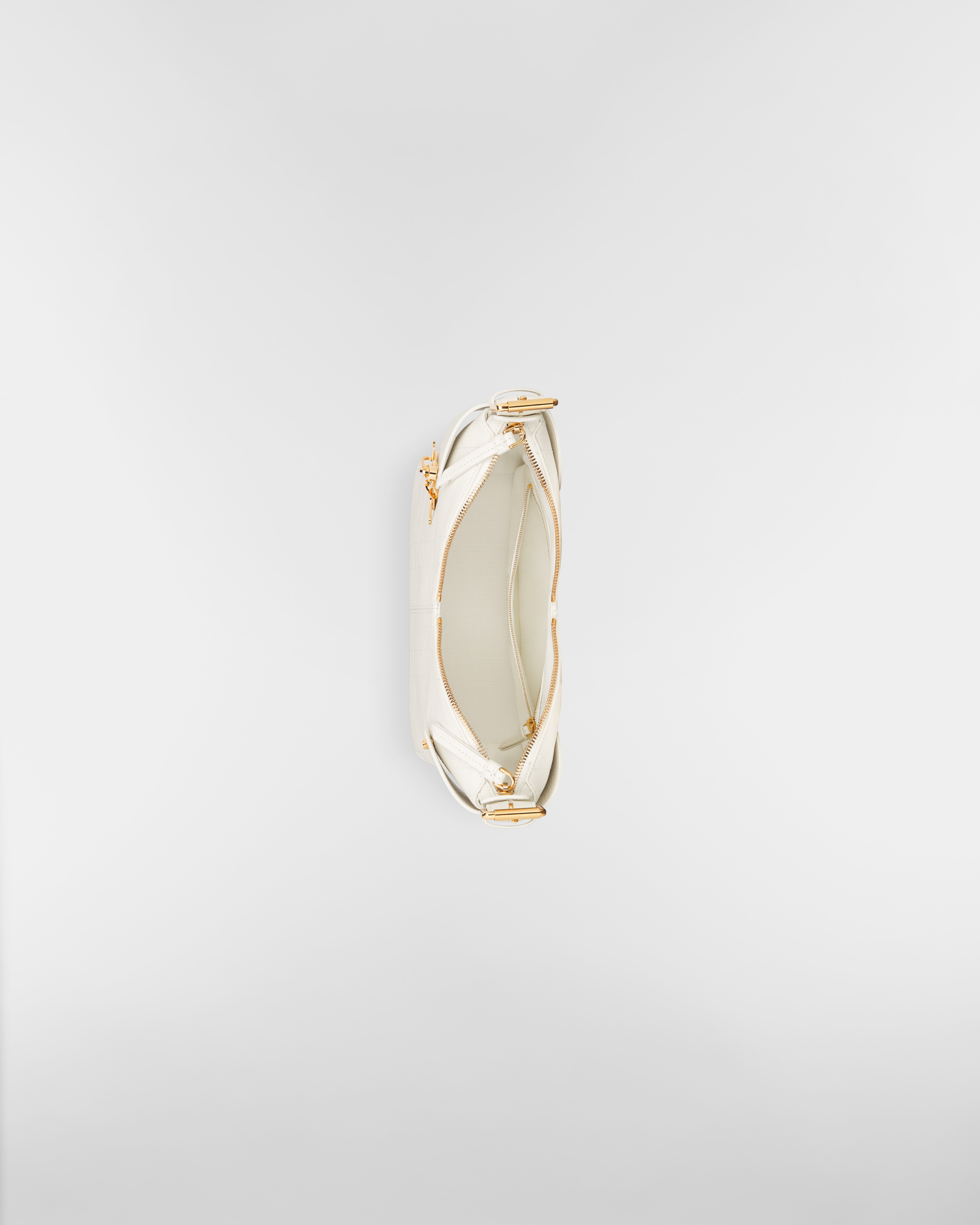 小号 Dior Voyage 手袋 奶白色粒面牛皮革扁平超大藤格纹 E06