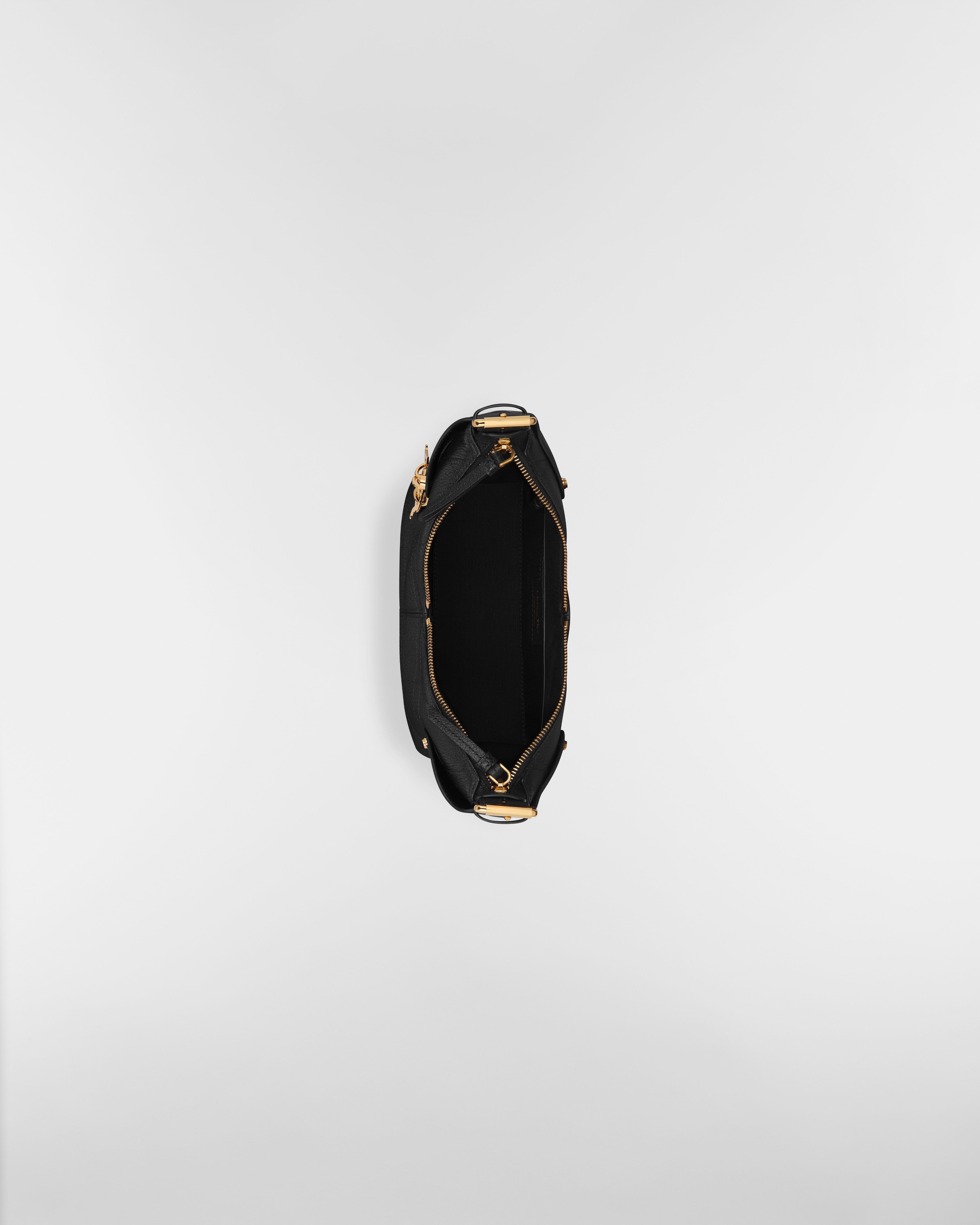 小号 Dior Voyage 手袋 黑色粒面牛皮革扁平超大藤格纹 E06