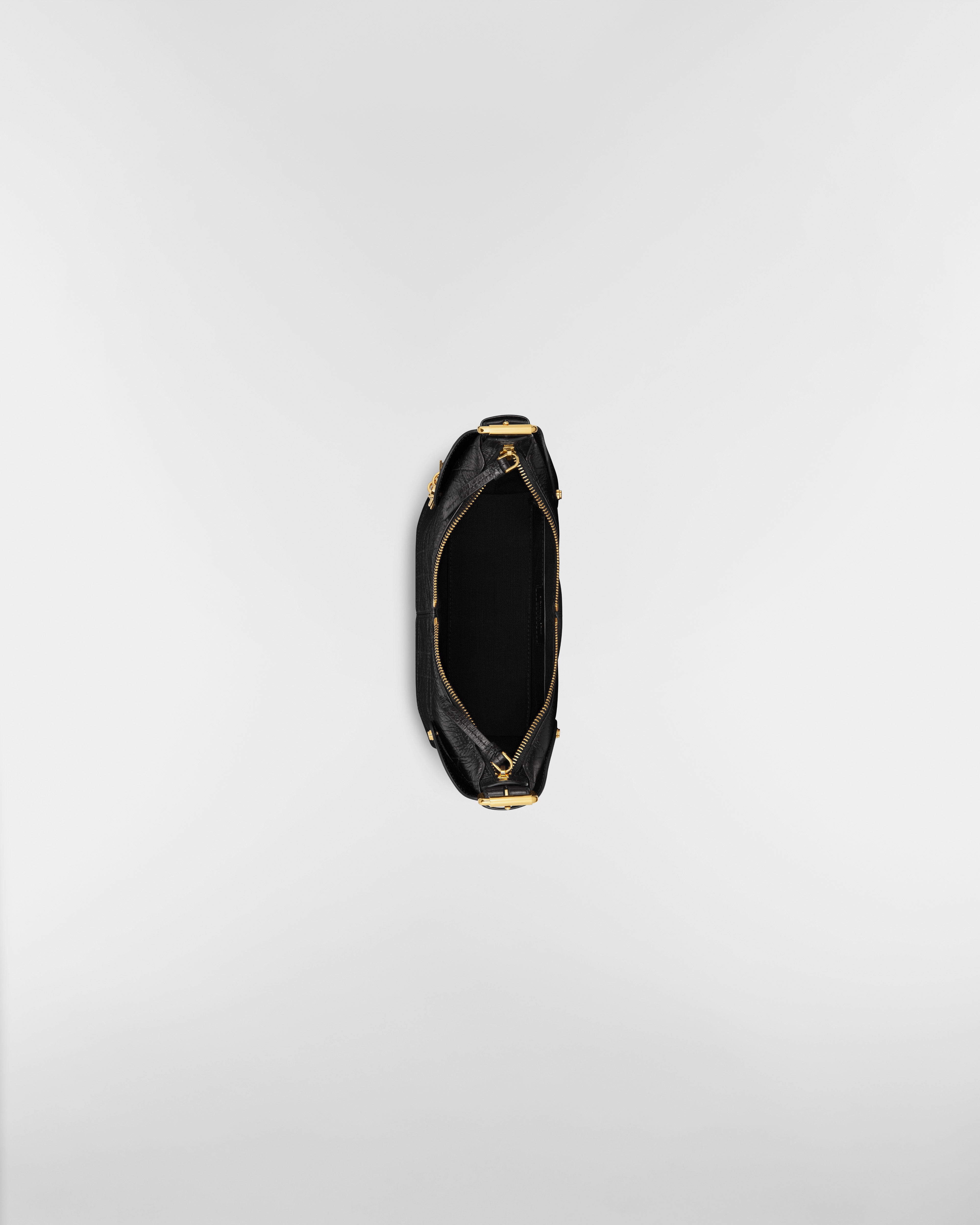 小号 Dior Voyage 手袋 黑色褶皱牛皮革扁平超大藤格纹 E06