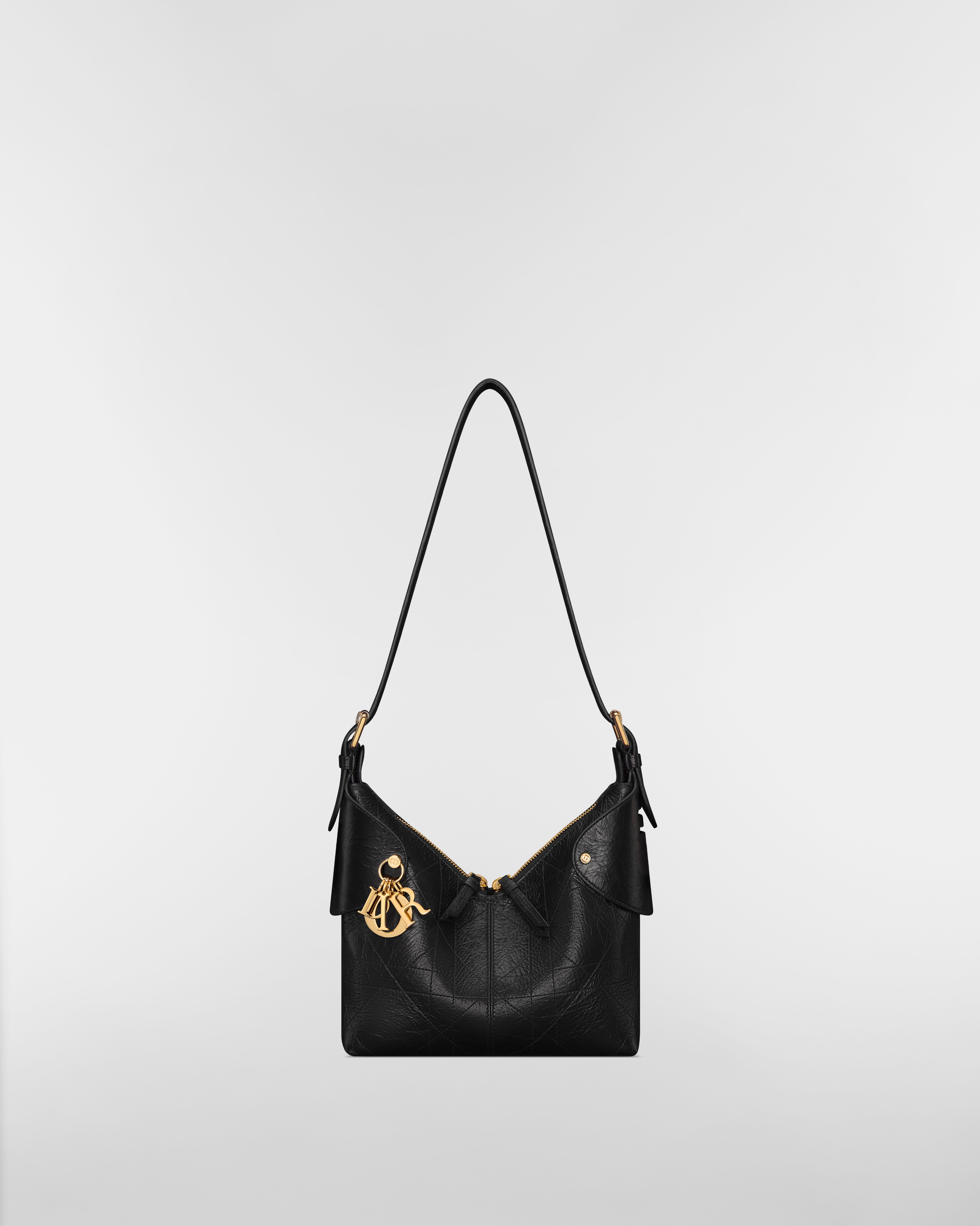 小号 Dior Voyage 手袋 黑色褶皱牛皮革扁平超大藤格纹 E07