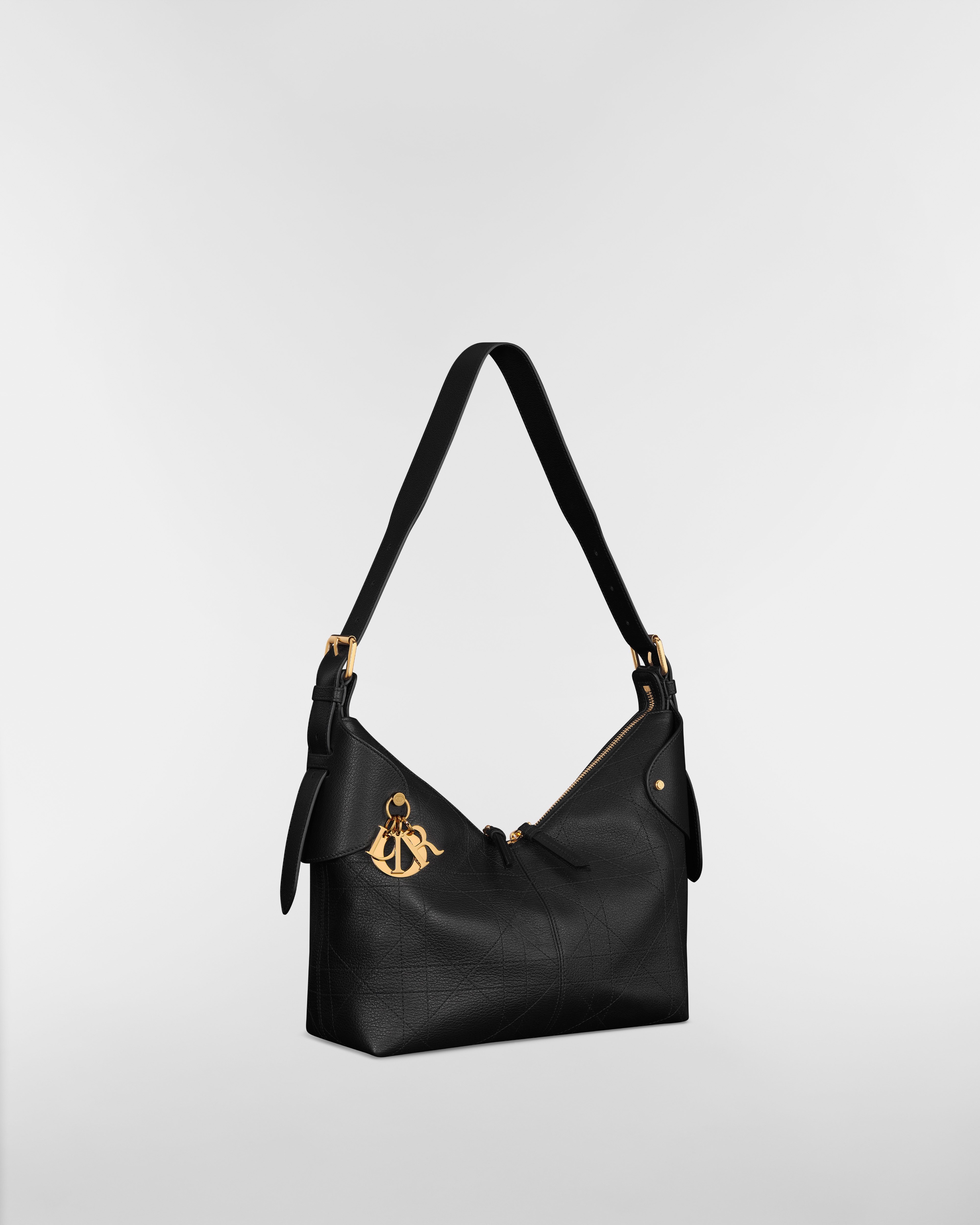 中号 Dior Voyage 手袋 黑色粒面牛皮革扁平超大藤格纹 E03