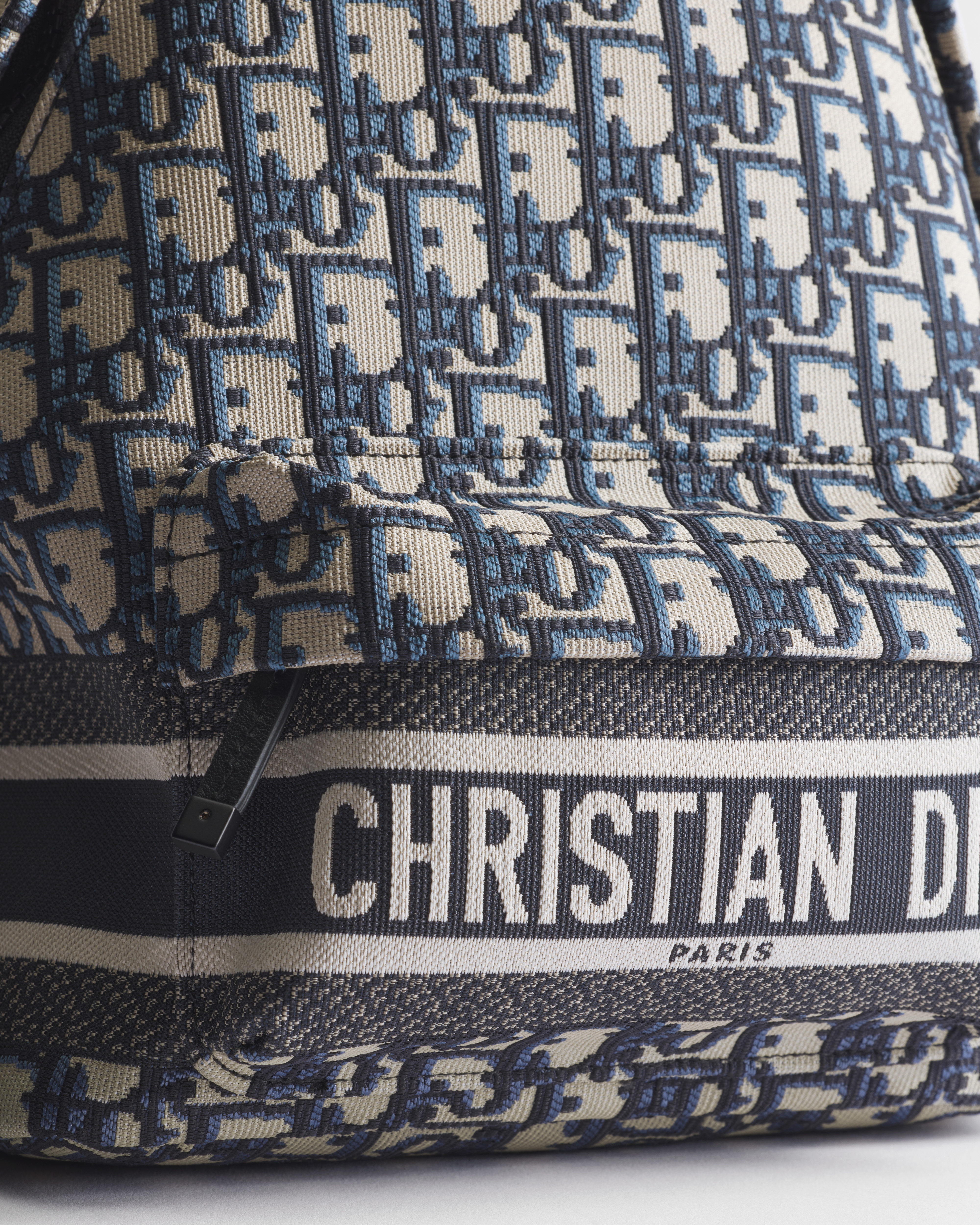 小号 DiorTravel 双肩背包 蓝色 Oblique 印花科技面料 E10