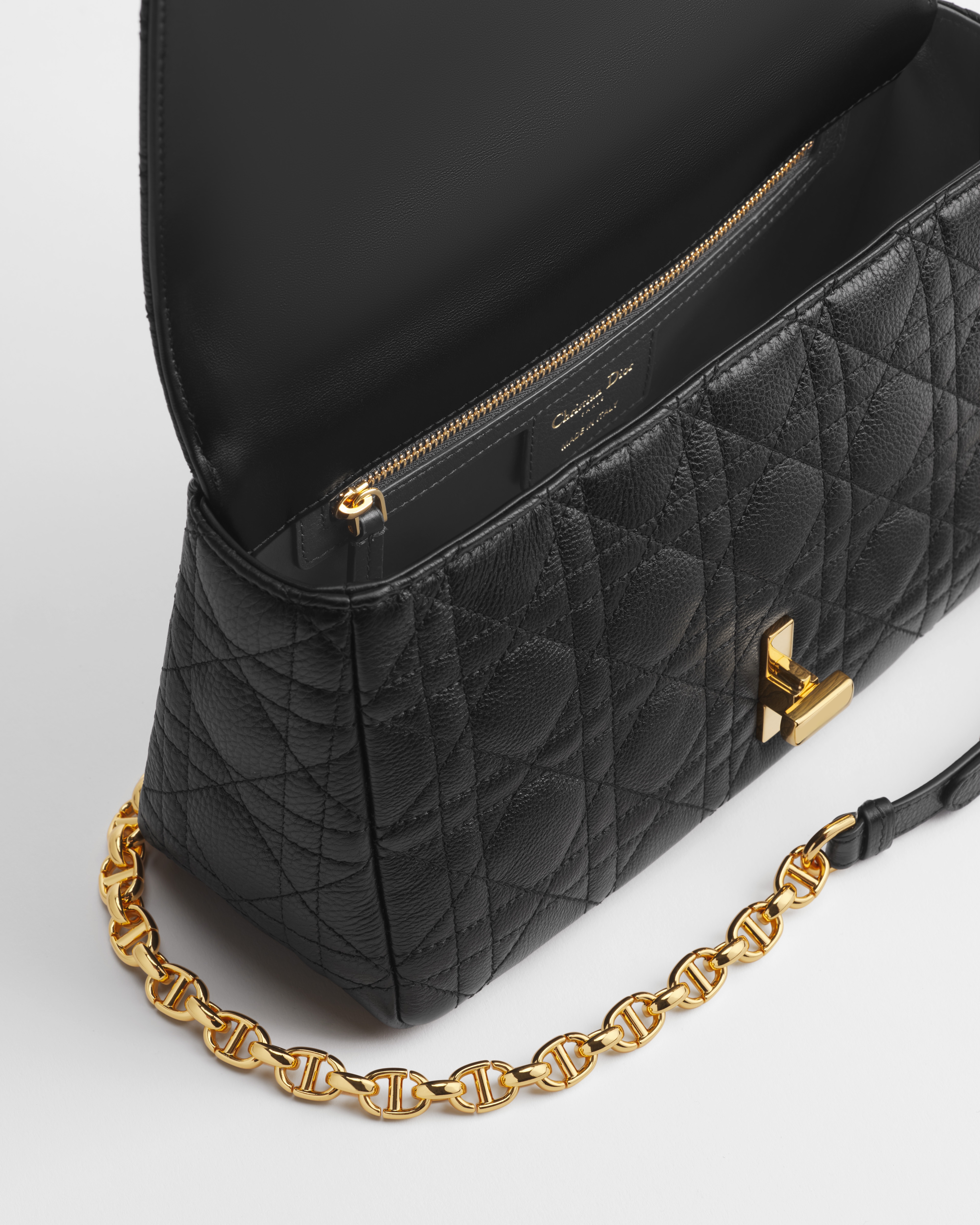 中号 Dior Caro 手袋 黑色柔软牛皮革藤格纹 E06