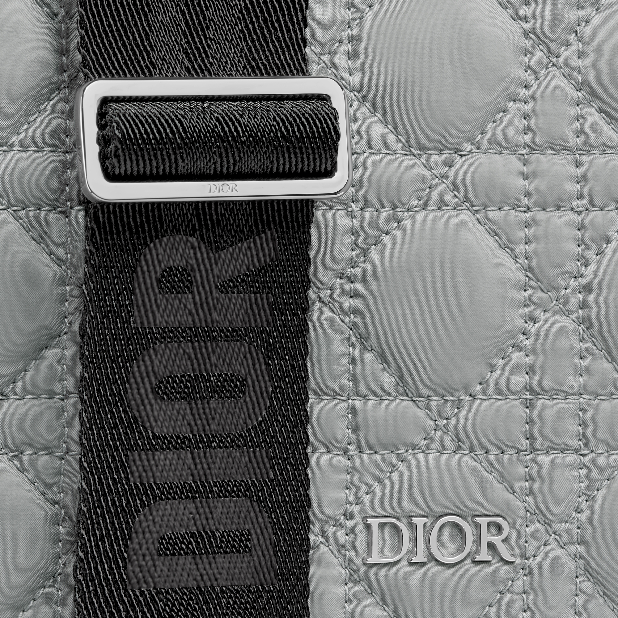 母婴换洗包 灰色科技帆布超大藤格纹 E09