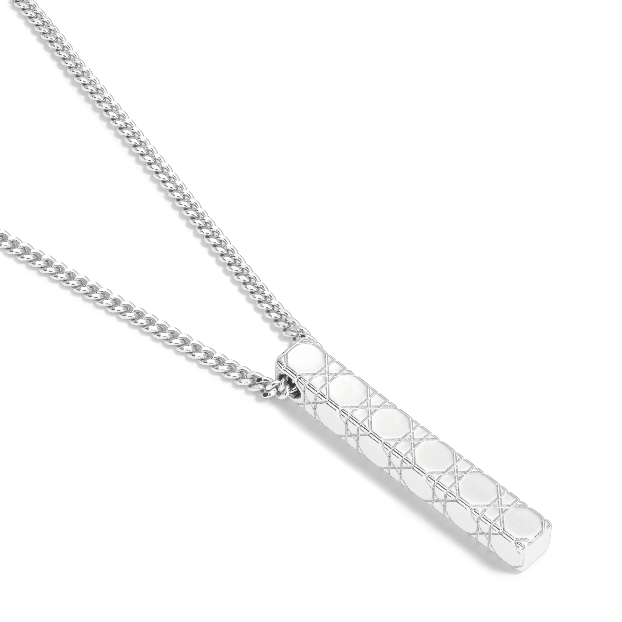 吊坠项链 银色饰面铜合金藤格纹图案 E09