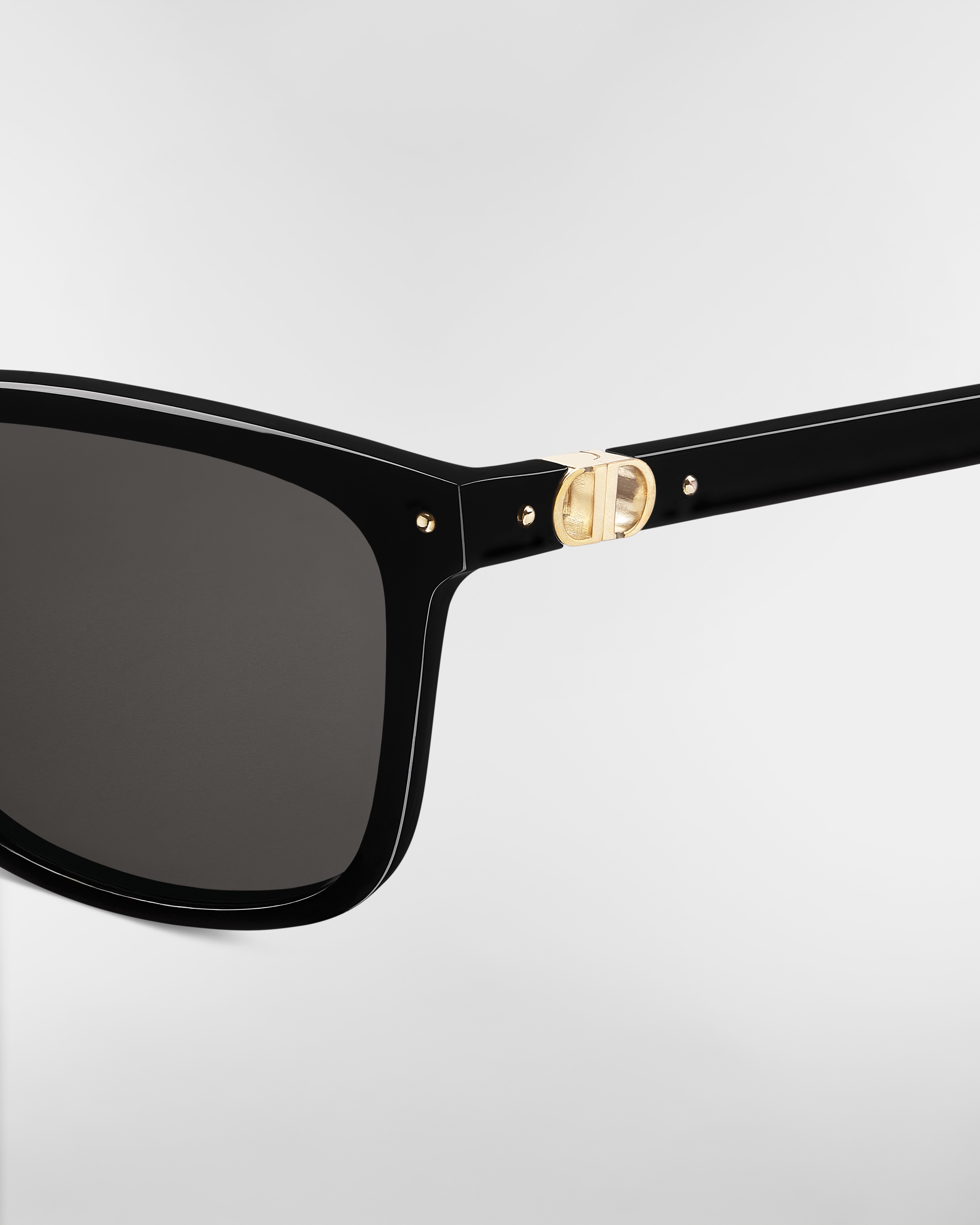 Petit CD S2F 太阳眼镜 黑色正方形镜框 E09