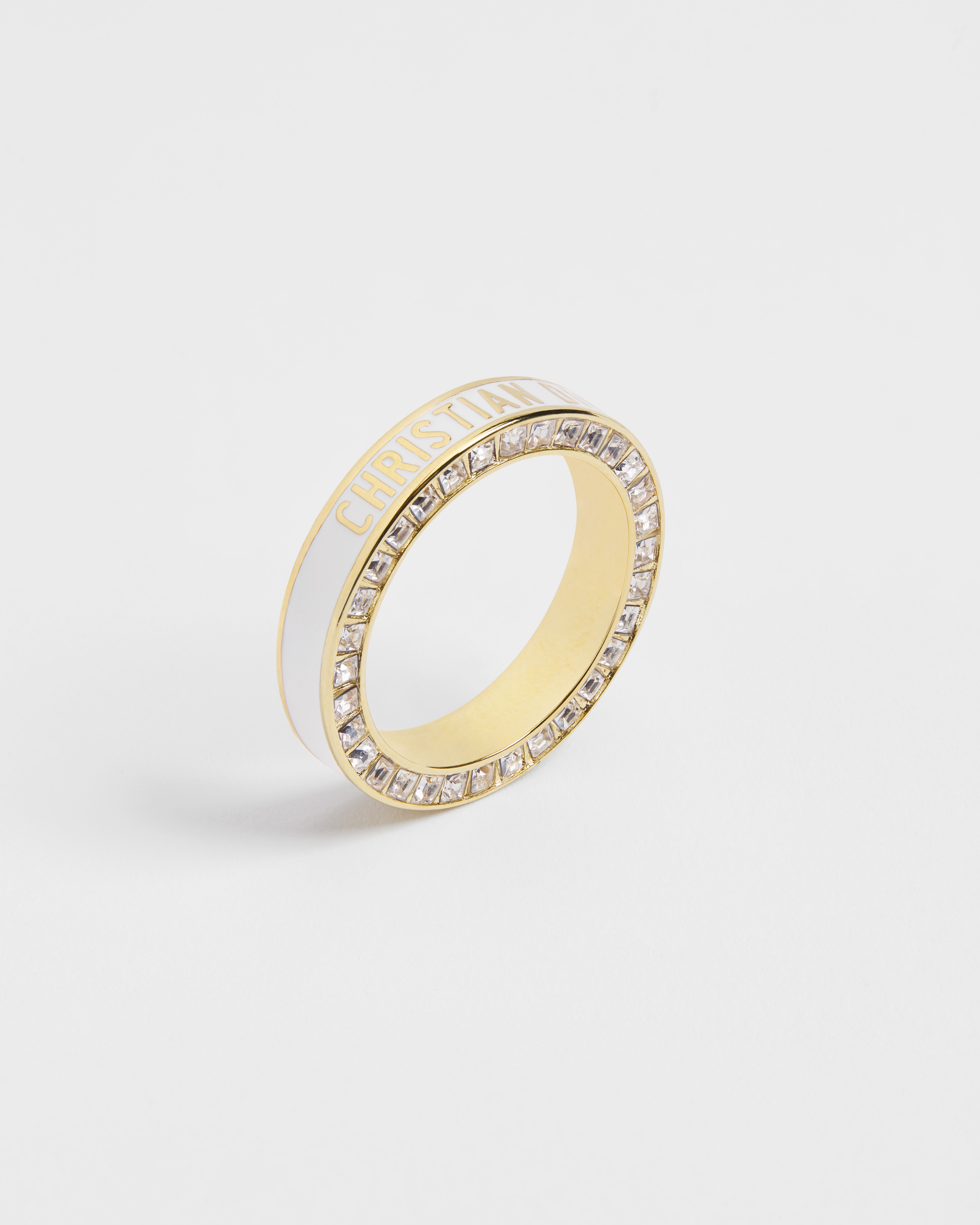 Dior Night Code 戒指 金色饰面金属、晶体和白色涂漆装饰 E03