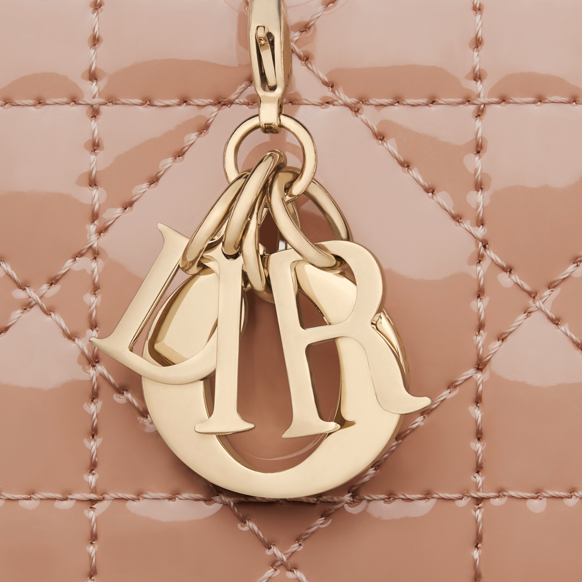 Lady Dior Jasmine 卡夹 玫瑰粉色漆皮牛皮革藤格纹 E09