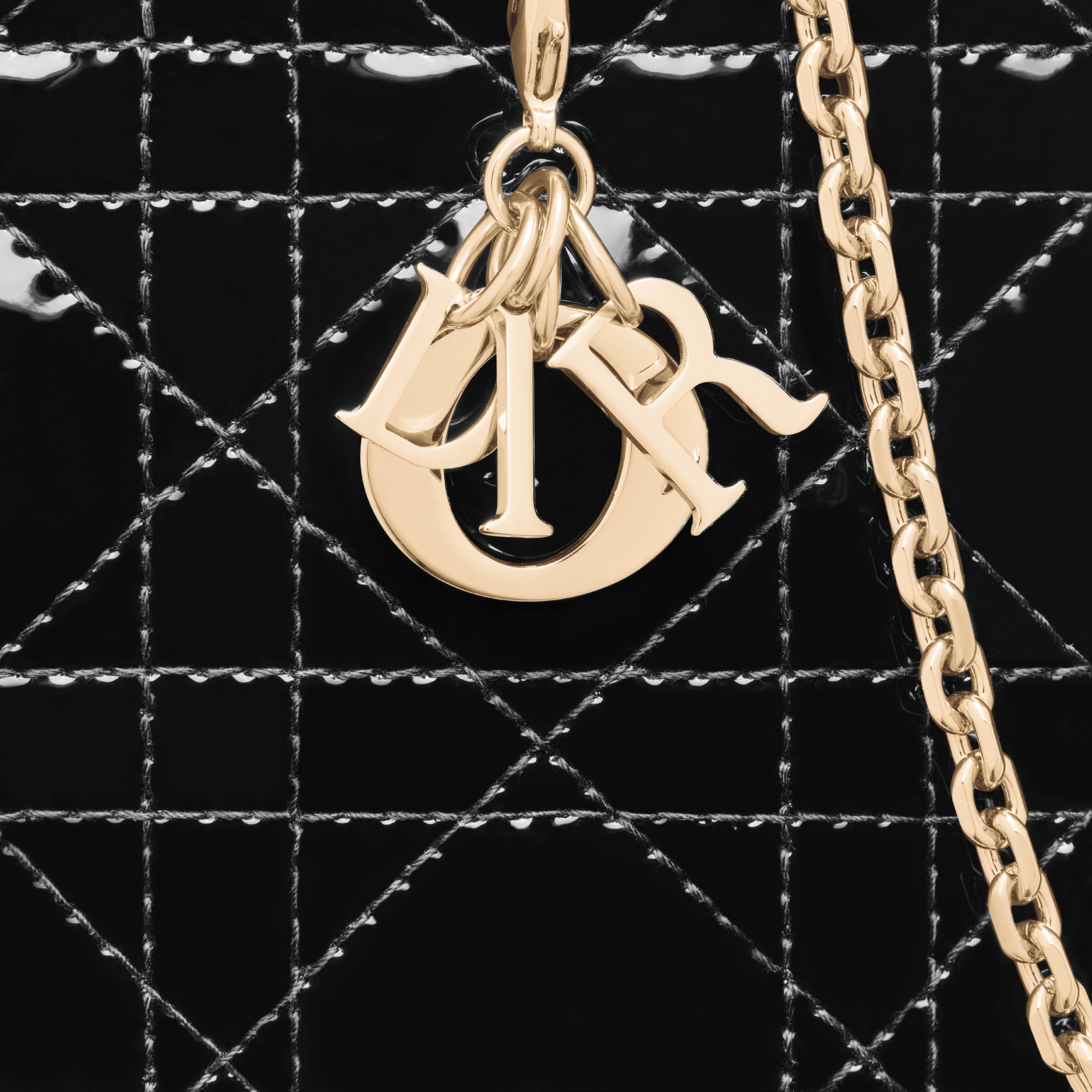 Lady Dior Call'in Dior 手机袋 黑色漆皮牛皮革藤格纹 E09