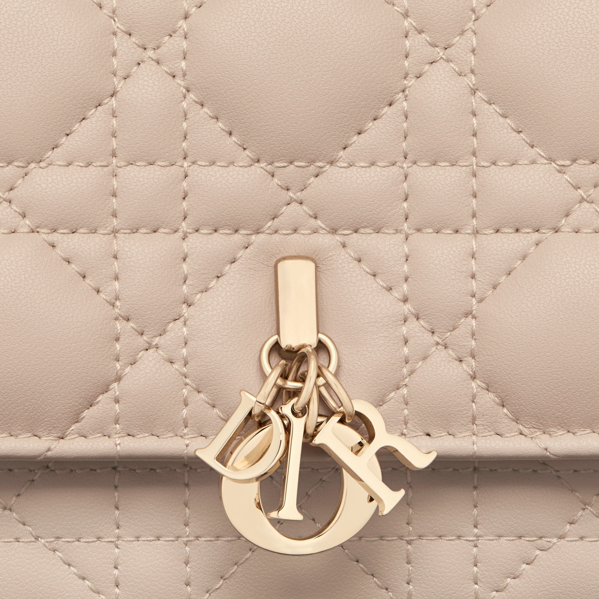 My Dior 迷你链条手袋 胭脂米色羊皮革藤格纹 E09