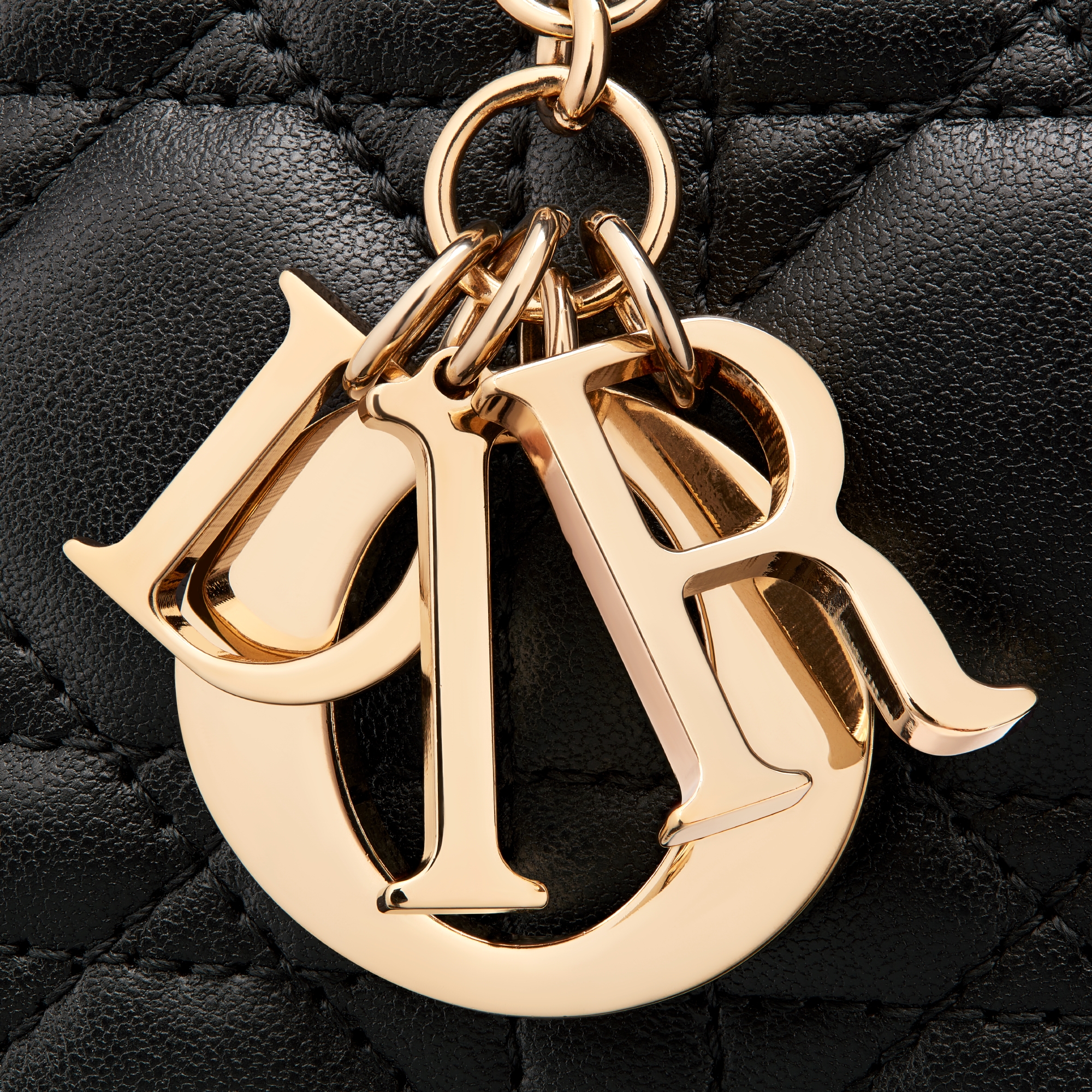 Lady Dior Milly 迷你手袋 黑色羊皮革藤格纹 E09