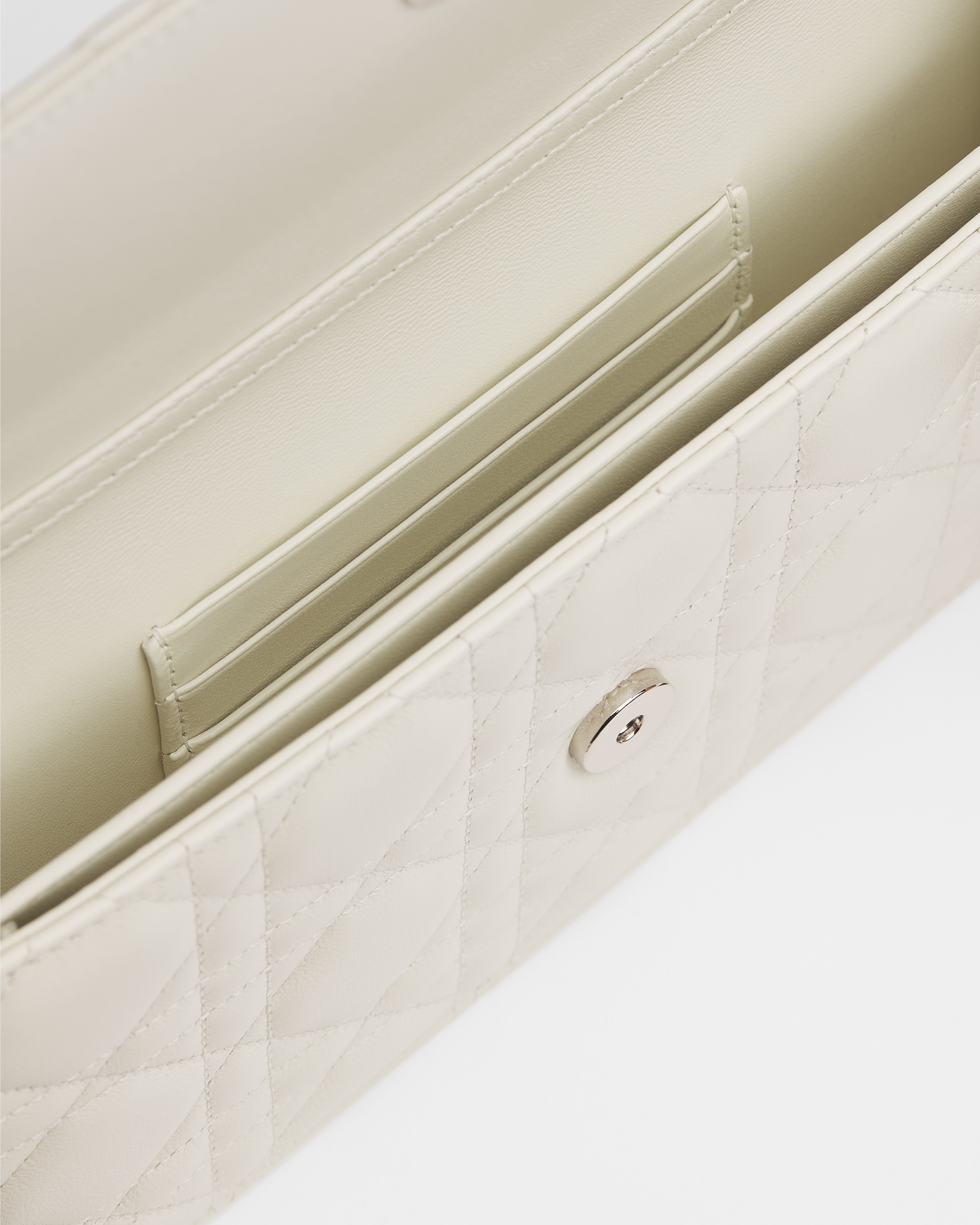 My Dior 迷你链条手袋 奶白色和黑色双色羊皮革藤格纹 E06