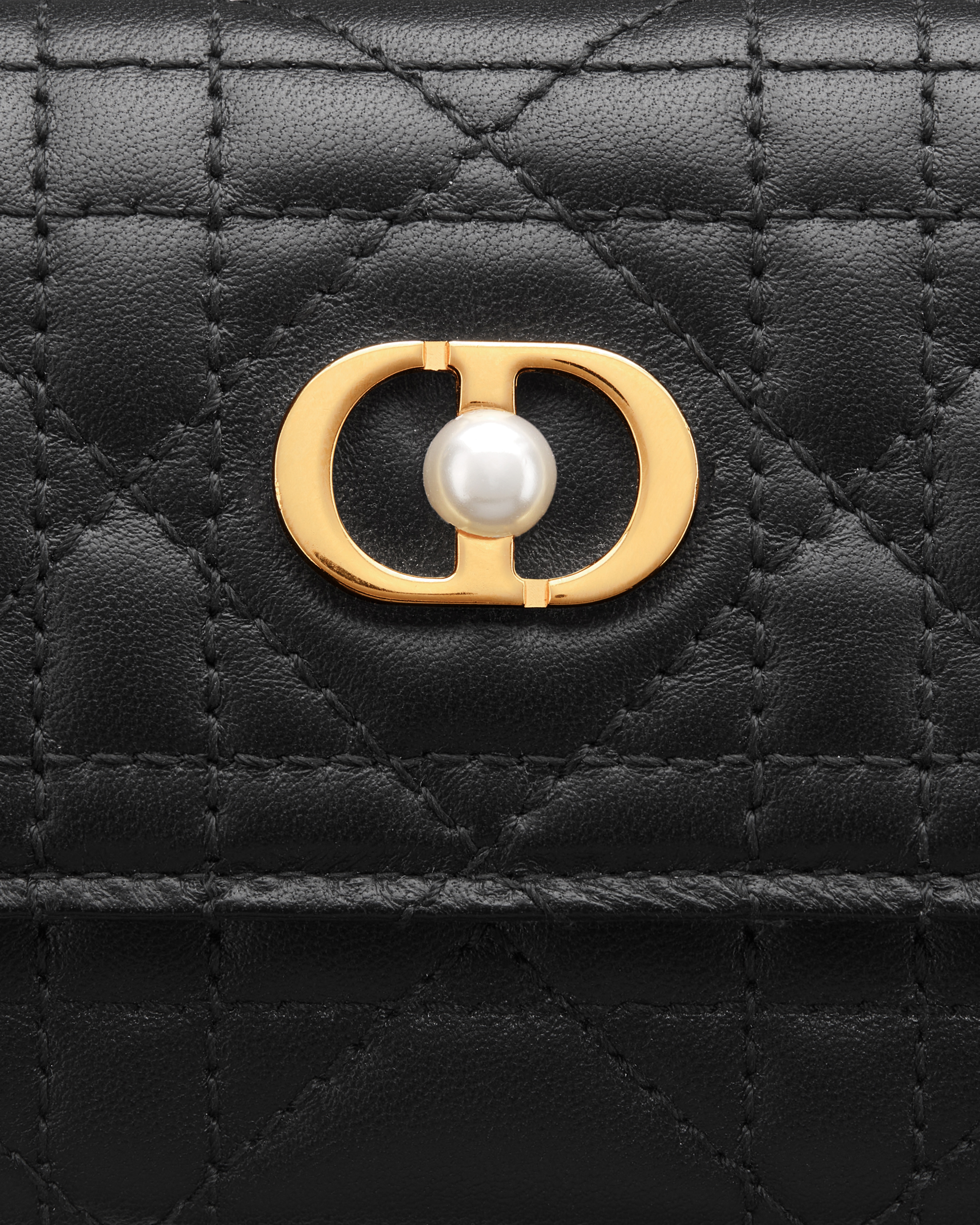 Dior Jolie Glycine 钱包 黑色羊皮革藤格纹 E09