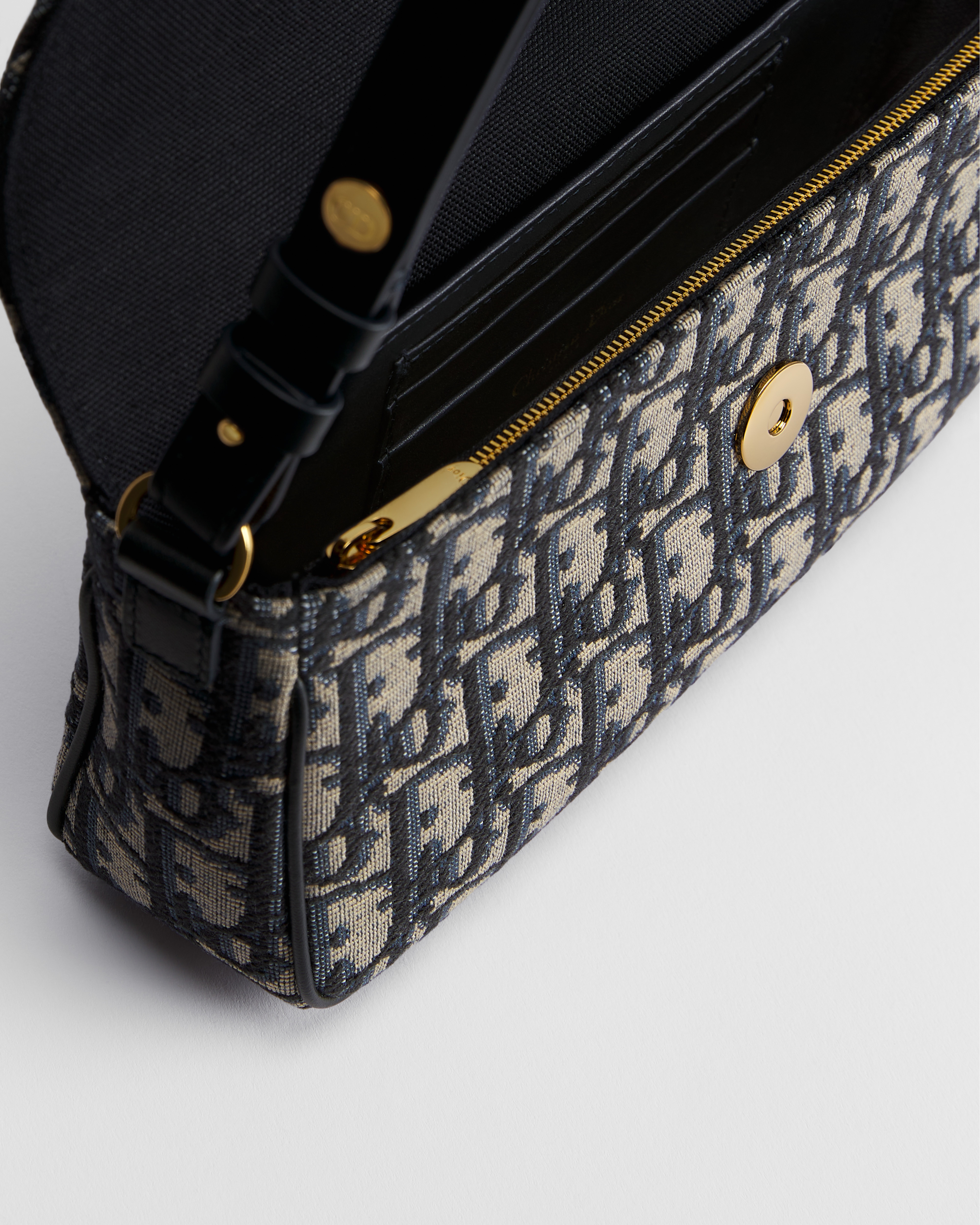 30 Montaigne D-Vine 链条手袋 蓝色 Oblique 印花面料 E06