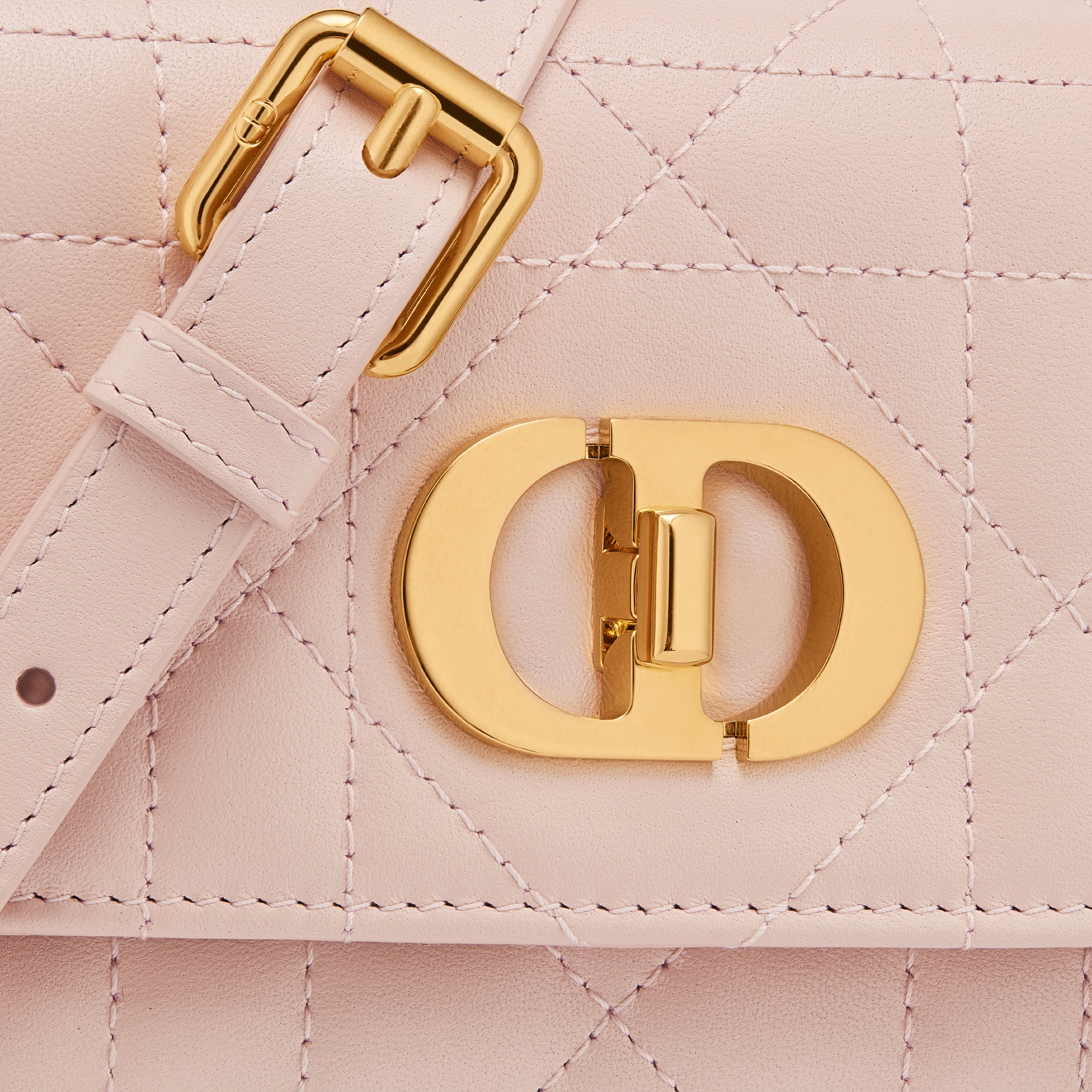 Miss Caro 迷你链条手袋 胭脂粉色羊皮革超大藤格纹 E09