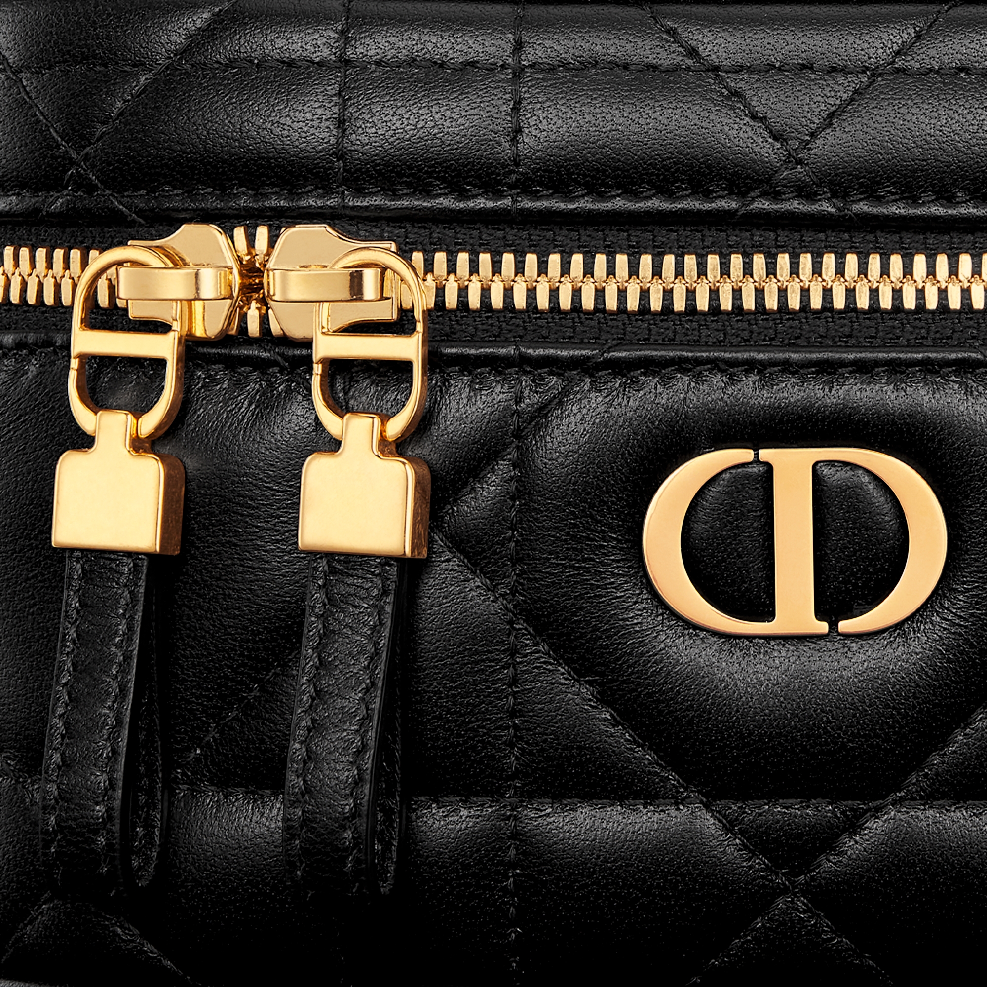 Dior Caro 迷你 Vanity 手袋 黑色羊皮革超大藤格纹 E09