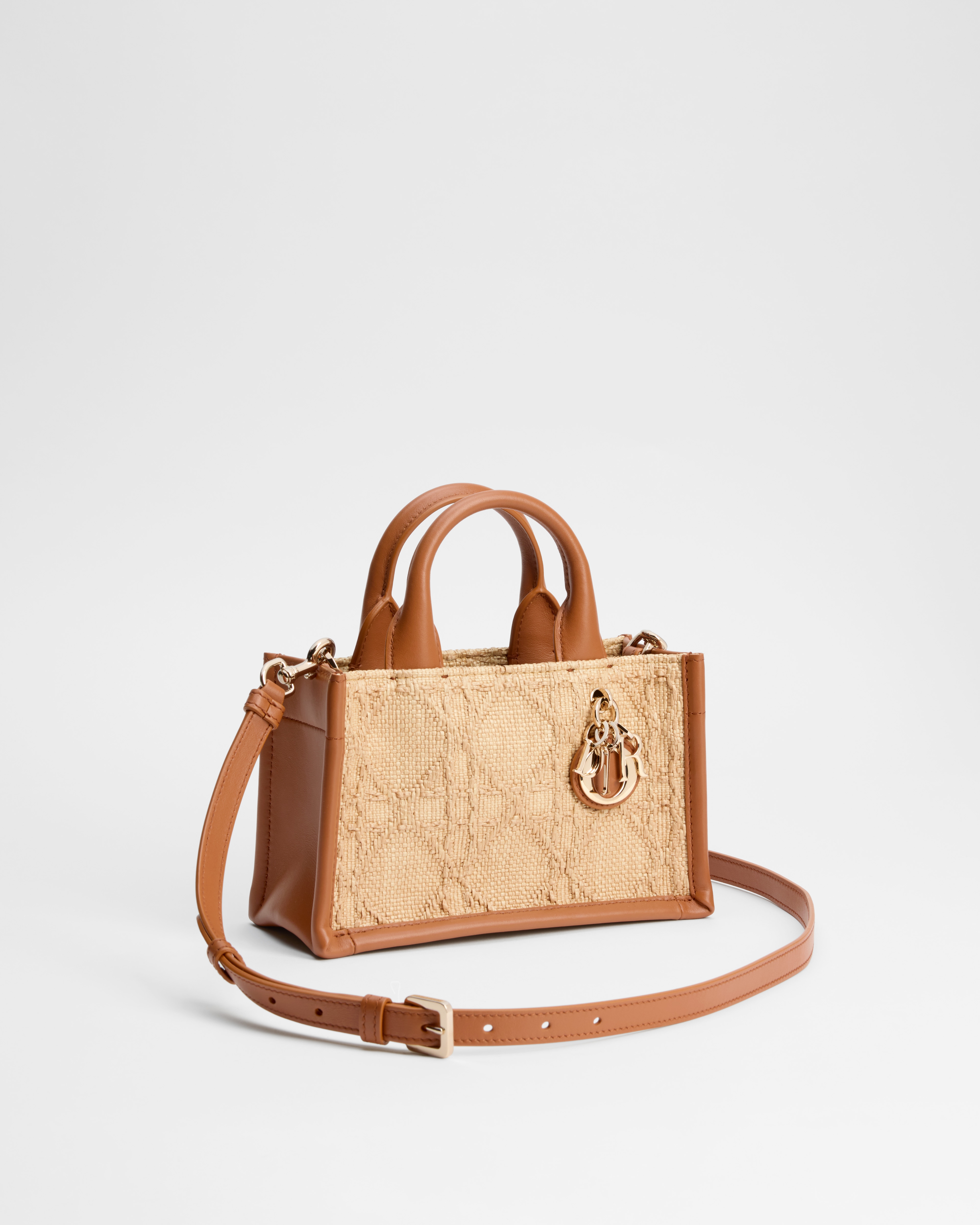 迷你 Book Tote 手袋 米色酒椰草藤格纹（21.5 x 13 x 7.5 厘米） E03