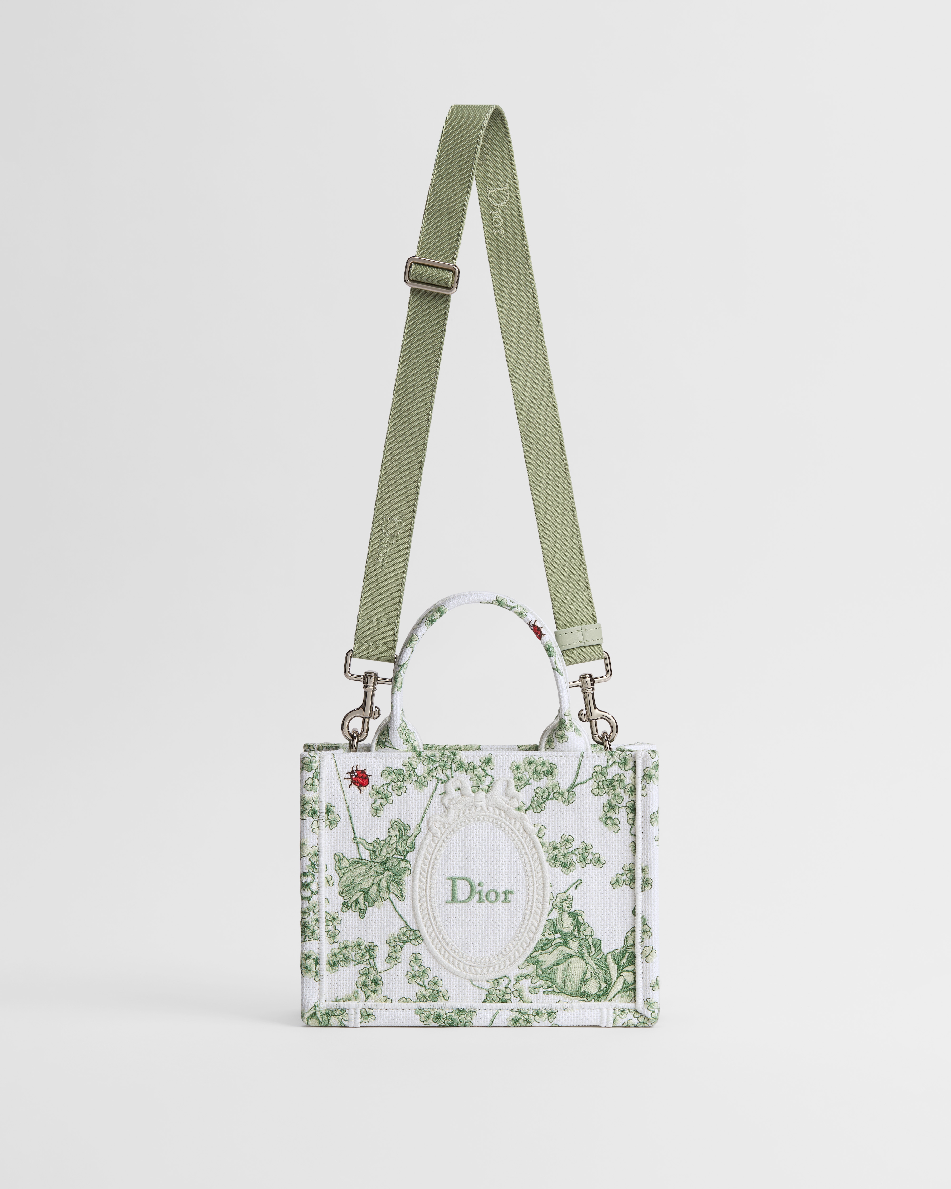 迷你 Book Tote 手袋（附肩带） 绿色和白色四叶草茹伊印花和 Dior Médaillon 标志刺绣（21 x 16 x 6.5 厘米） E07