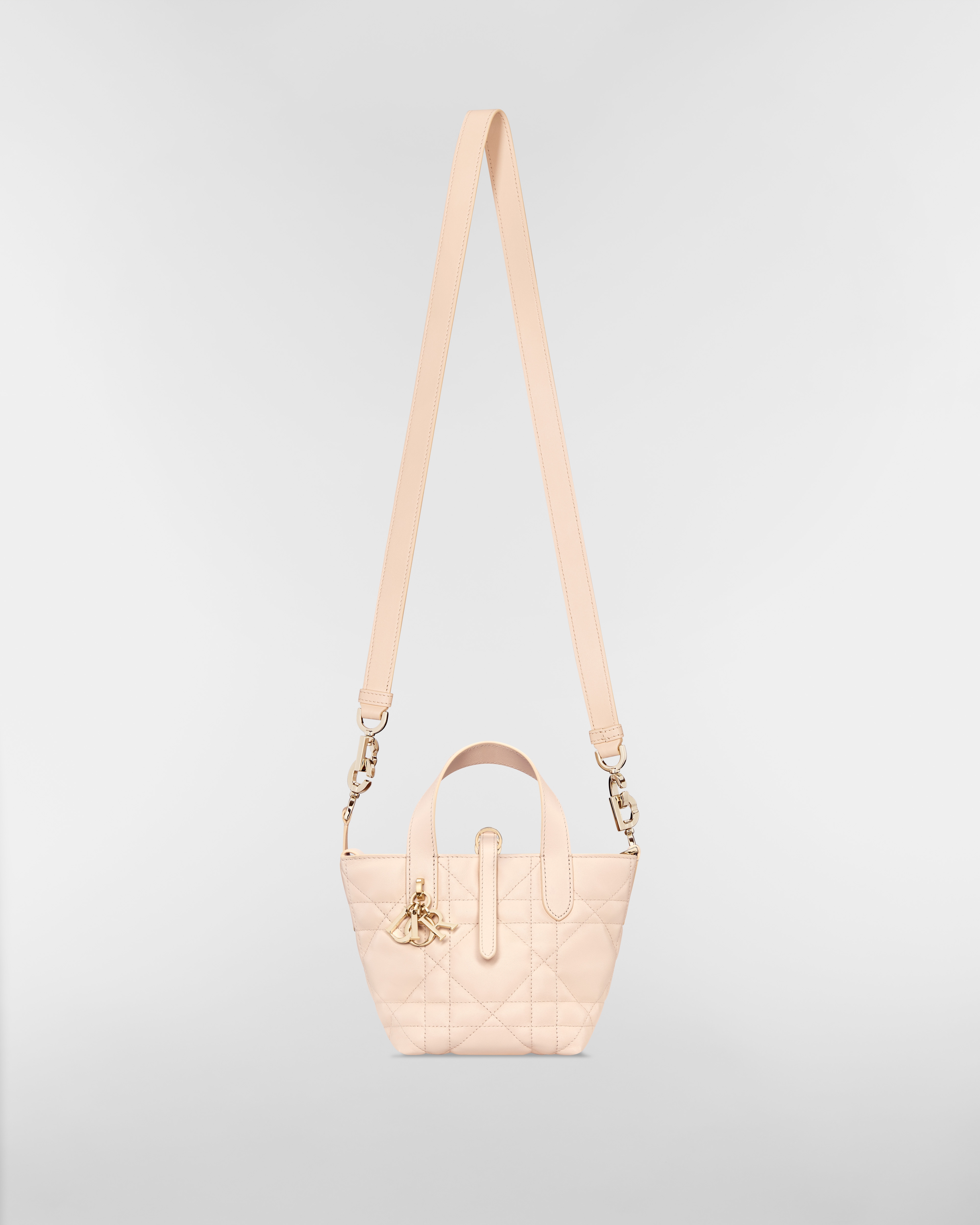 微型 Dior Toujours 竖版手袋 沙石粉色牛皮革超大藤格纹 E07