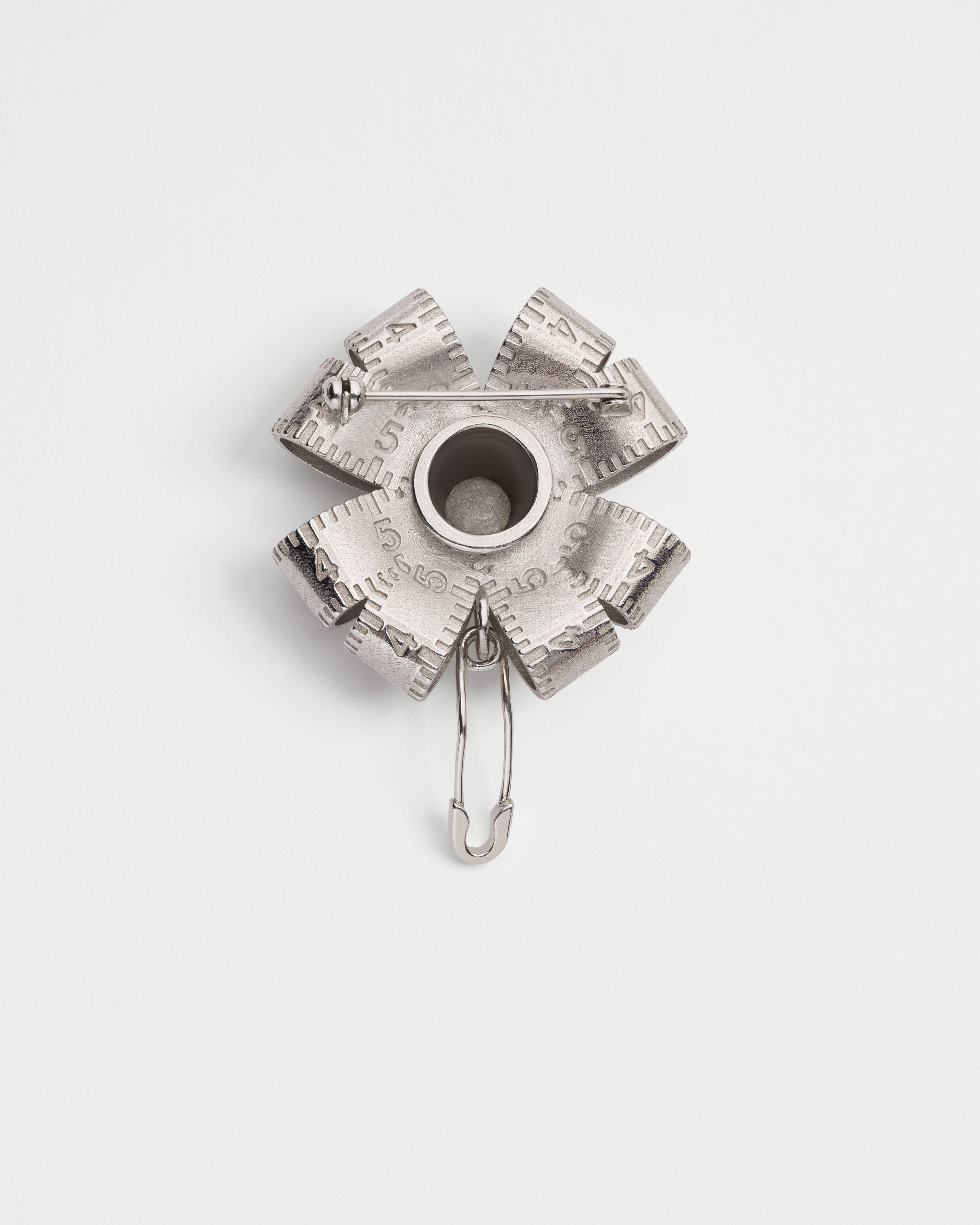 Dior Couture Charms 四叶草胸针 银质 E08